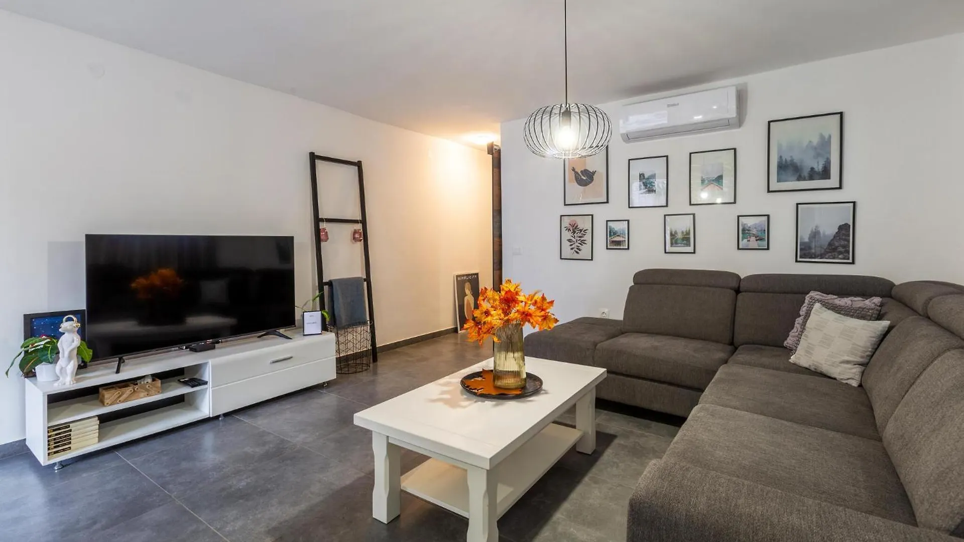 Awesome Apartment In Novigrad With Wifi Karpinjan